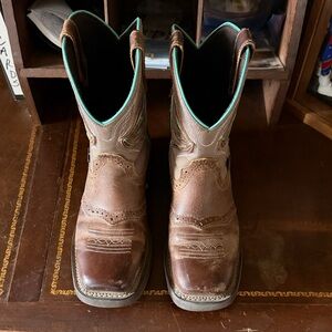 Women’s brown with teal accents cowboy boots